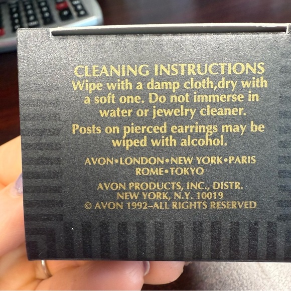 Avon “Star Spangled” dangle Gold and Blue Nautical clip Earrings NIB 1992 - Picture 6 of 6